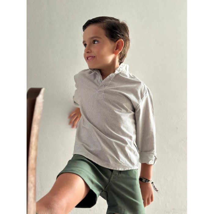 Pantalón corto verde de niño - Imagen 2